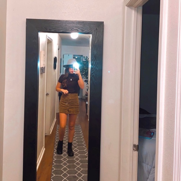 Meet your Posher, Jordan - Picture 2 of 7